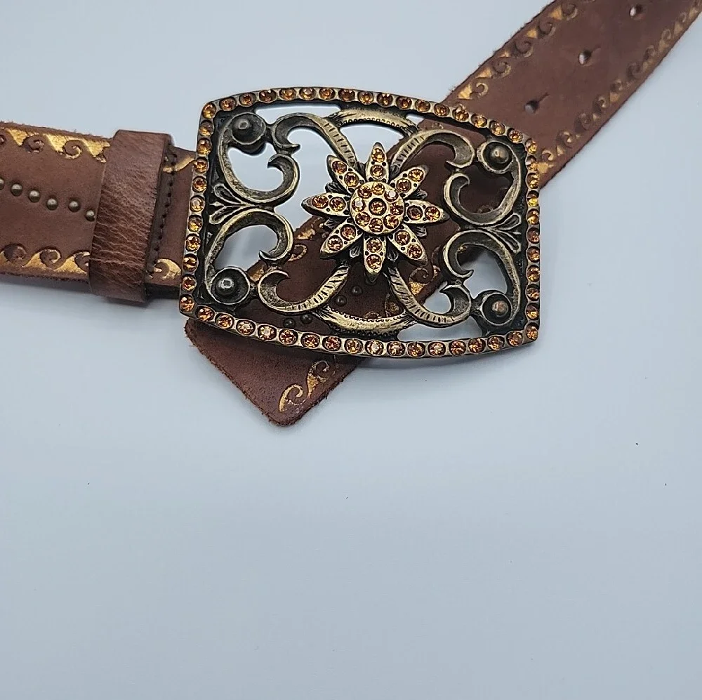 Vintage Brown Leather Western Belt with Ornate Gold-Tone Buckle